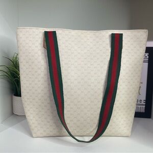 Gucci Supreme Cream Zip Tote with Green and Red Sherry Line Straps